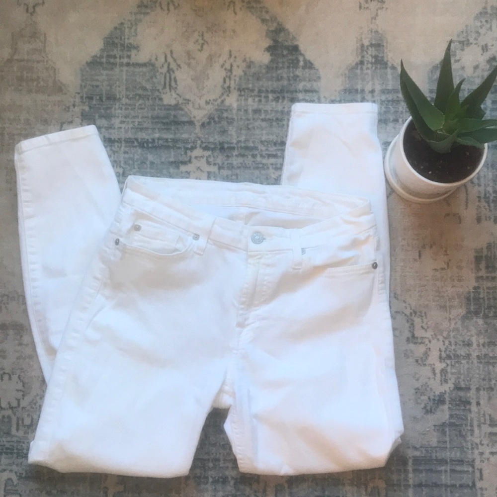 7 for All Mankind White Jeans - Size 28